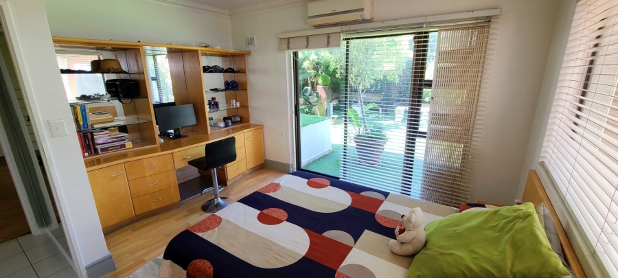 3 Bedroom Property for Sale in Cravenby Western Cape